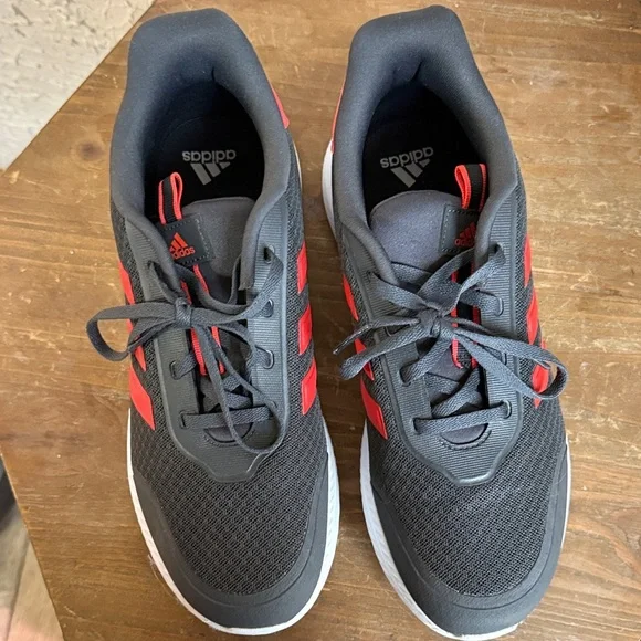 Adidas Black and Red Sneakers - Picture 4 of 10